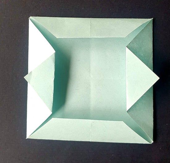 超简单折纸船教程：教你用方形纸折出实用小船-第7张图片-趣作屋