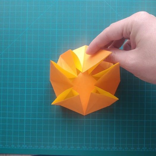 手工折纸教程：用20厘米彩纸折出π符号硬币折纸-第36张图片-趣作屋