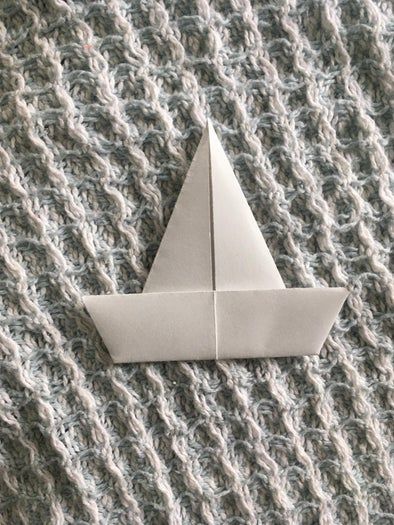 超简单纸制小皇冠手工教程,零基础也能轻松上手!-第8张图片-趣作屋