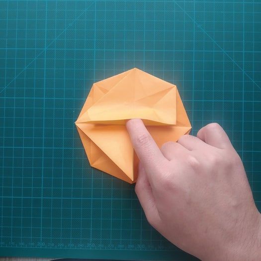 手工折纸教程：用20厘米彩纸折出π符号硬币折纸-第52张图片-趣作屋