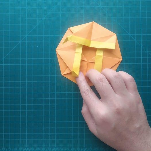 手工折纸教程：用20厘米彩纸折出π符号硬币折纸-第101张图片-趣作屋