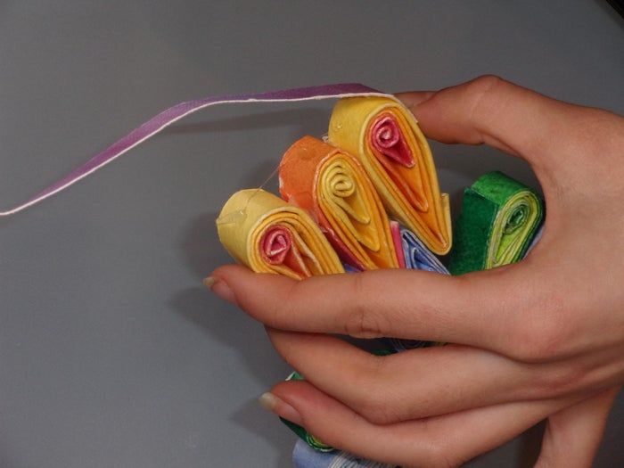 手工制作彩色纸天使教程,环保又好看的家居装饰-第12张图片-趣作屋 手工制作彩色纸天使教程,环保又好看的家居装饰-第12张图片-趣作屋