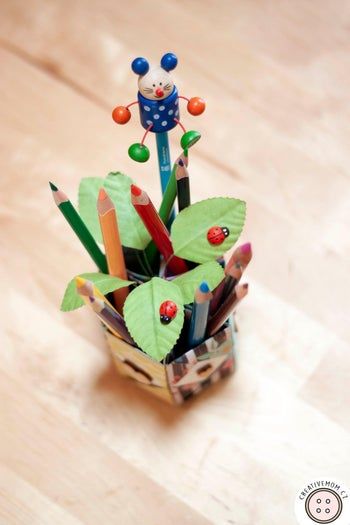 手工折纸铅笔筒教程：6岁宝宝也能做的可爱文具DIY-第3张图片-趣作屋