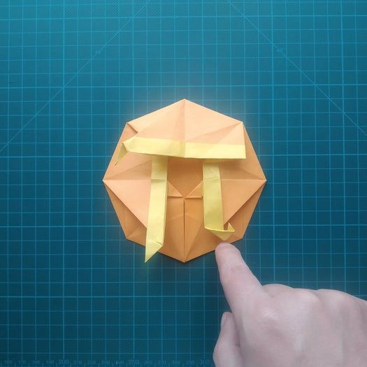 手工折纸教程：用20厘米彩纸折出π符号硬币折纸-第91张图片-趣作屋