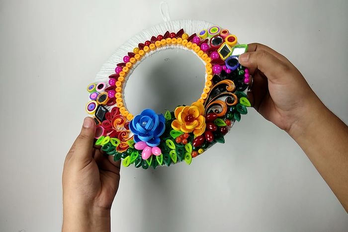 用回收材料做墙面挂饰,超简单纸艺卷手工教程-第22张图片-趣作屋 用回收材料做墙面挂饰,超简单纸艺卷手工教程-第22张图片-趣作屋