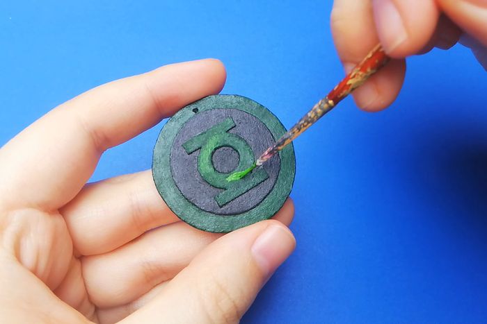 低成本手工制作超级英雄钥匙扣教程-第14张图片-趣作屋 低成本手工制作超级英雄钥匙扣教程-第14张图片-趣作屋