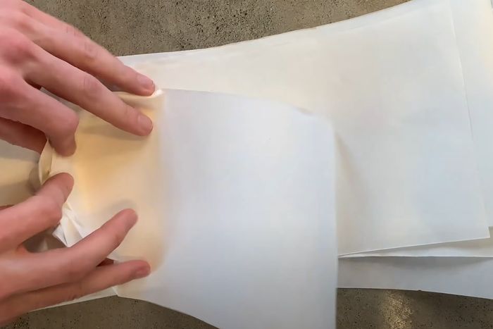 低成本手工制作纸灯笼台灯教程-第9张图片-趣作屋