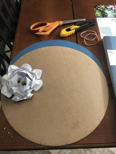 零基础也能轻松折出莲花折纸变体，附详细步骤与创意装饰-第3张图片-趣作屋