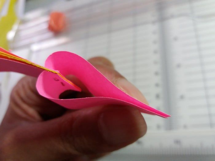 简单手工心形花朵制作教程，迎接春天的装饰小物-第3张图片-趣作屋