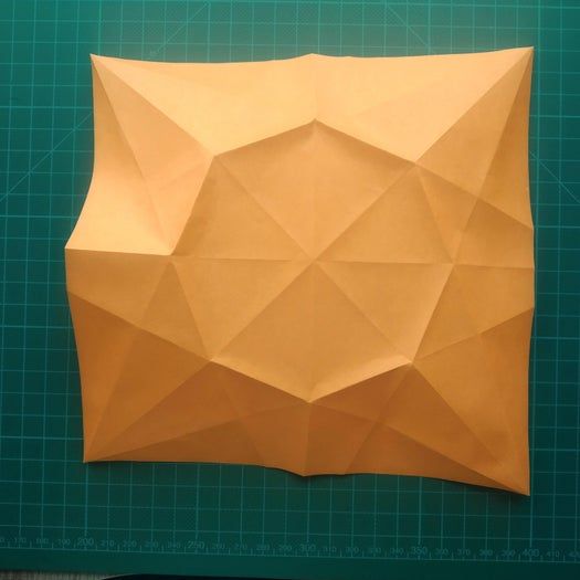 手工折纸教程：用20厘米彩纸折出π符号硬币折纸-第17张图片-趣作屋