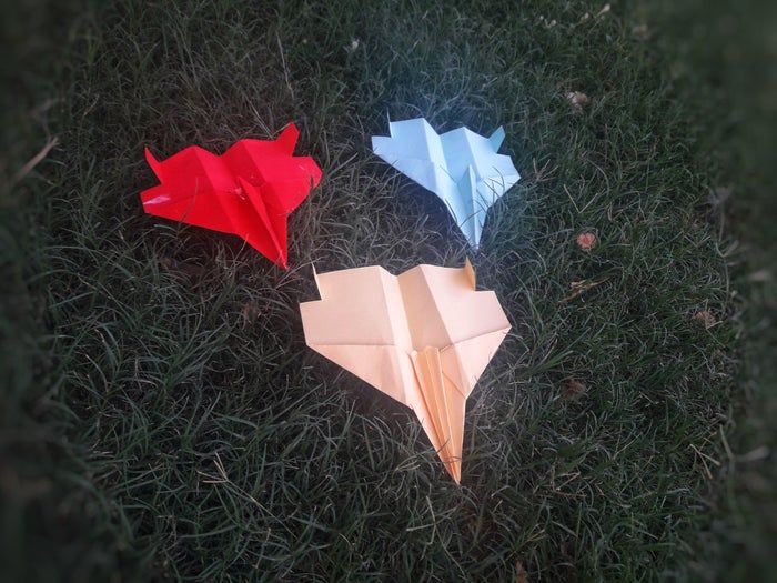 超简单F-15纸飞机折法教程，一扔能飞9米远-第20张图片-趣作屋