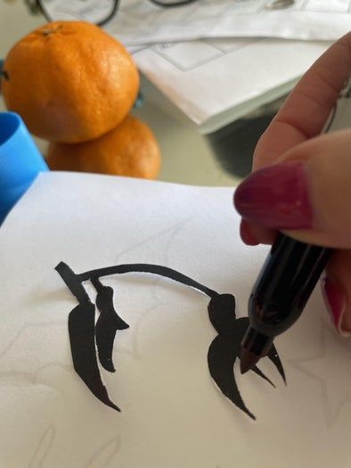 澳洲风情万圣节装饰DIY：用橙子打造特色小怪物-第7张图片-趣作屋