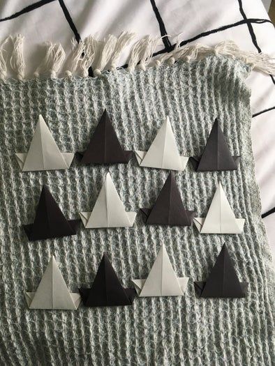 超简单纸制小皇冠手工教程,零基础也能轻松上手!-第9张图片-趣作屋 超简单纸制小皇冠手工教程,零基础也能轻松上手!-第9张图片-趣作屋