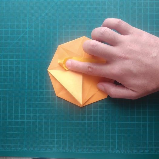 手工折纸教程：用20厘米彩纸折出π符号硬币折纸-第49张图片-趣作屋