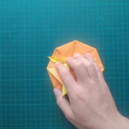 手工折纸教程：用20厘米彩纸折出π符号硬币折纸-第84张图片-趣作屋