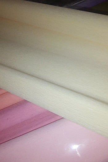 彩虹玫瑰花手工制作教程,用皱纹纸轻松DIY-第2张图片-趣作屋 彩虹玫瑰花手工制作教程,用皱纹纸轻松DIY-第2张图片-趣作屋