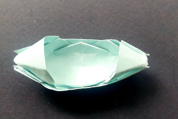 超简单折纸船教程：教你用方形纸折出实用小船-第18张图片-趣作屋