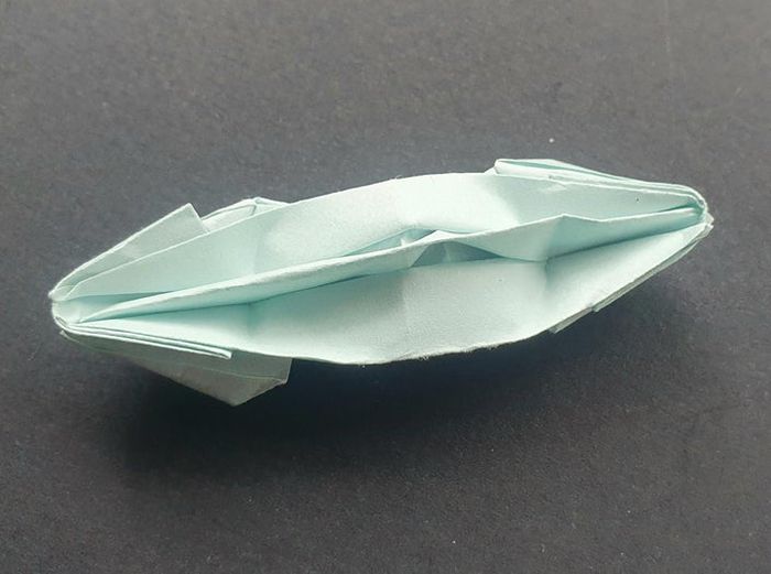 超简单折纸船教程：教你用方形纸折出实用小船-第16张图片-趣作屋