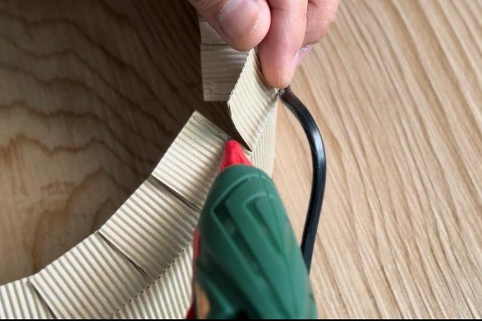 超简单！用纸手工制作宇航员头盔教程-第7张图片-趣作屋