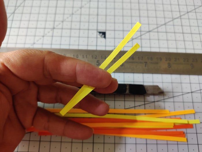 超简单彩色纸转盘手工制作教程-第14张图片-趣作屋 超简单彩色纸转盘手工制作教程-第14张图片-趣作屋