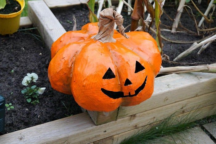 低成本手工制作万圣节南瓜灯教程-第1张图片-趣作屋