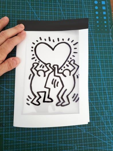 亲子手工魔术道具制作教程：让黑白画变彩色的魔法小技巧-第15张图片-趣作屋