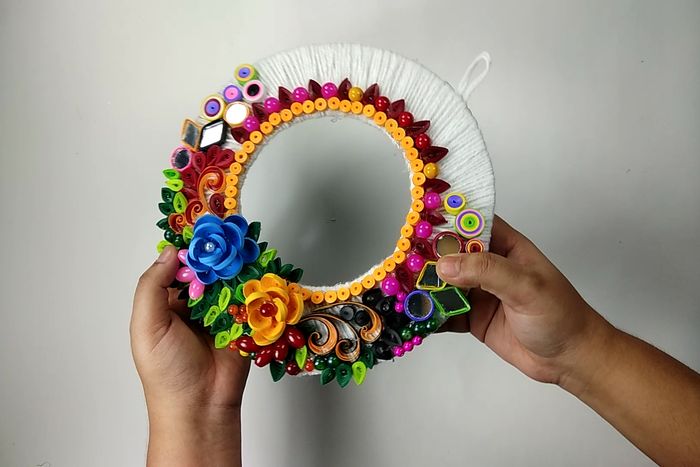 用回收材料做墙面挂饰,超简单纸艺卷手工教程-第23张图片-趣作屋 用回收材料做墙面挂饰,超简单纸艺卷手工教程-第23张图片-趣作屋