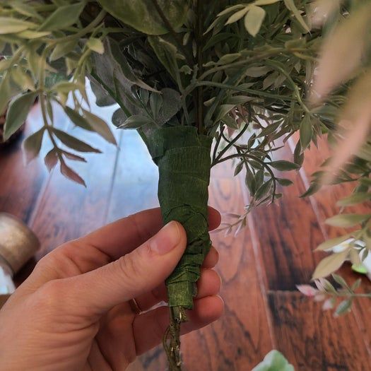 超详细手工纸花制作教程,低成本打造婚礼纪念花束-第19张图片-趣作屋 超详细手工纸花制作教程,低成本打造婚礼纪念花束-第19张图片-趣作屋