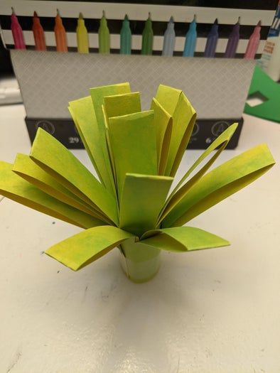 低成本手工制作白色纸花教程，轻松打造创意花束-第8张图片-趣作屋