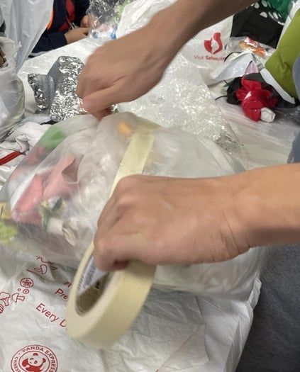 用塑料垃圾DIY创意花盆，环保又实用-第10张图片-趣作屋