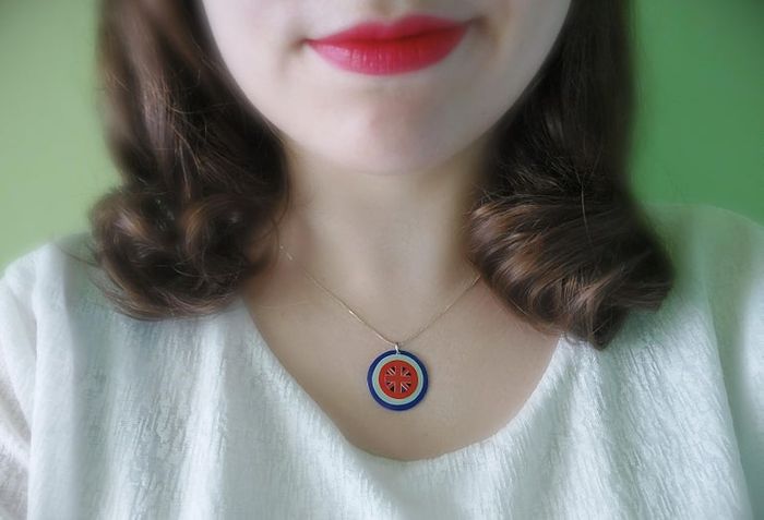 用饮料罐制作佩吉·卡特和美国队长盾牌配饰教程-第2张图片-趣作屋