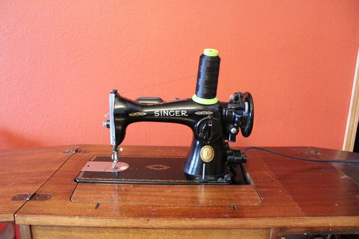 用旧牛仔裤DIY结实耐用的粉笔袋教程-第4张图片-趣作屋 用旧牛仔裤DIY结实耐用的粉笔袋教程-第4张图片-趣作屋