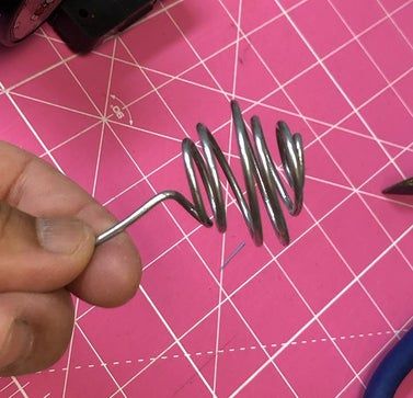 用猫粮罐头制作可爱迷你时钟教程-第7张图片-趣作屋 用猫粮罐头制作可爱迷你时钟教程-第7张图片-趣作屋