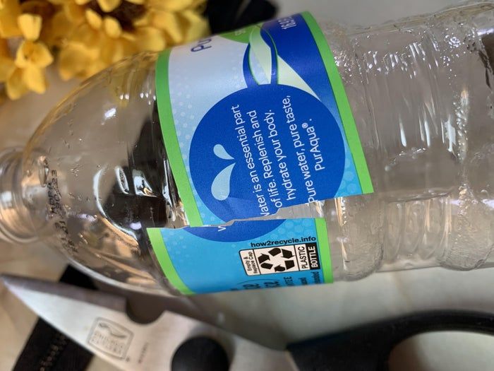 用矿泉水瓶和拉链制作创意收纳容器-第3张图片-趣作屋