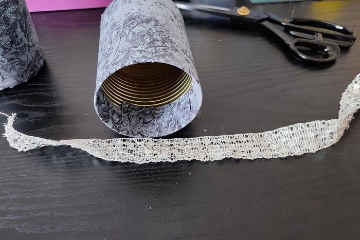 废旧布料和罐头变身创意笔筒教程-第21张图片-趣作屋