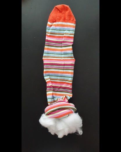 旧袜子变身可爱毛毛虫玩具教程-第5张图片-趣作屋 旧袜子变身可爱毛毛虫玩具教程-第5张图片-趣作屋