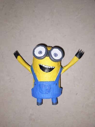 用塑料瓶DIY可爱小黄人玩具-第1张图片-趣作屋