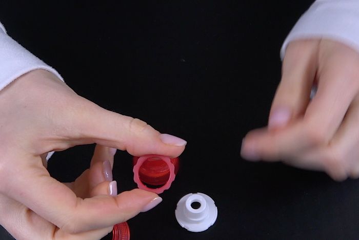 塑料瓶变废为宝：超简单3个生活小妙招-第9张图片-趣作屋