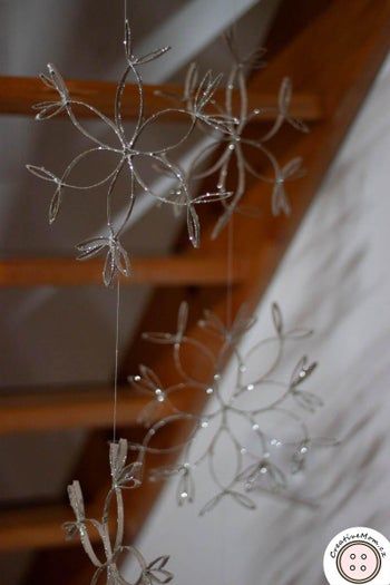 用回收材料制作闪闪发光的雪花装饰教程-第11张图片-趣作屋