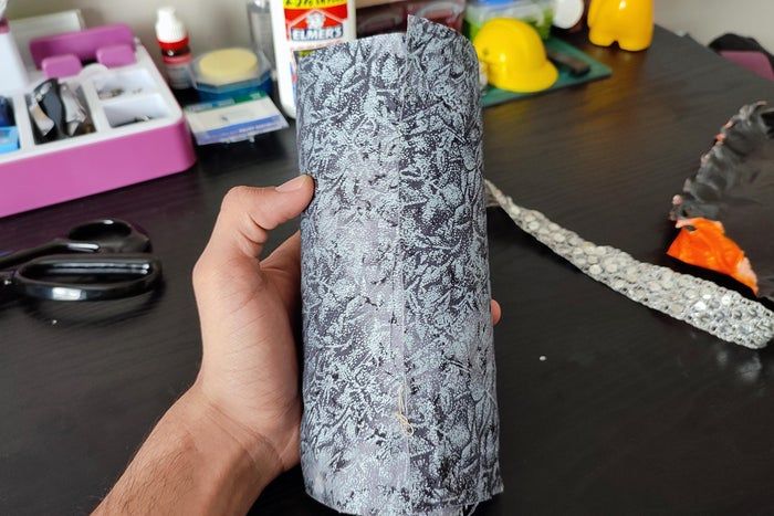 废旧布料和罐头变身创意笔筒教程-第14张图片-趣作屋