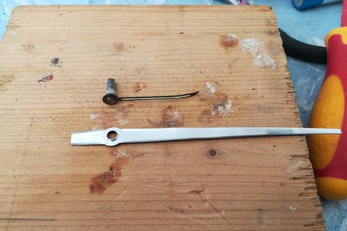 如何用旧闹钟改造无噪音电池闹钟-第19张图片-趣作屋 如何用旧闹钟改造无噪音电池闹钟-第19张图片-趣作屋