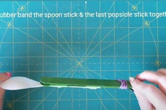 简单材料制作弹射器教程-第4张图片-趣作屋