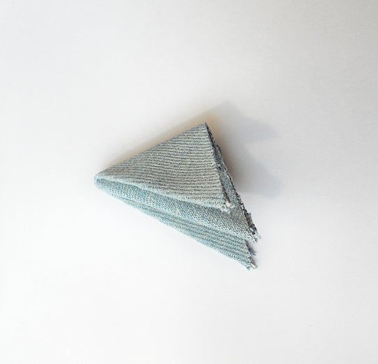 用旧牛仔布制作和平鸽胸针的折纸灵感教程-第10张图片-趣作屋