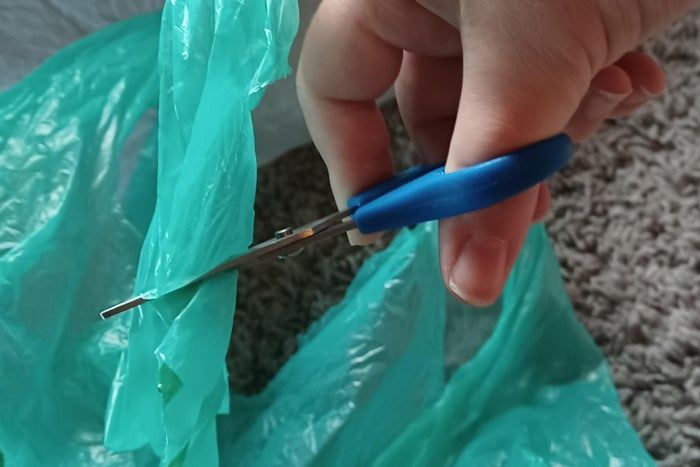 用塑料袋DIY手链教程-第7张图片-趣作屋 用塑料袋DIY手链教程-第7张图片-趣作屋