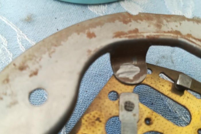 如何用旧闹钟改造无噪音电池闹钟-第10张图片-趣作屋 如何用旧闹钟改造无噪音电池闹钟-第10张图片-趣作屋