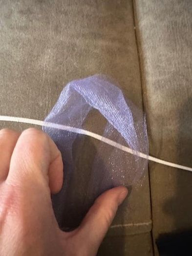 用坏灯泡做电影风格的圣诞装饰品-第7张图片-趣作屋