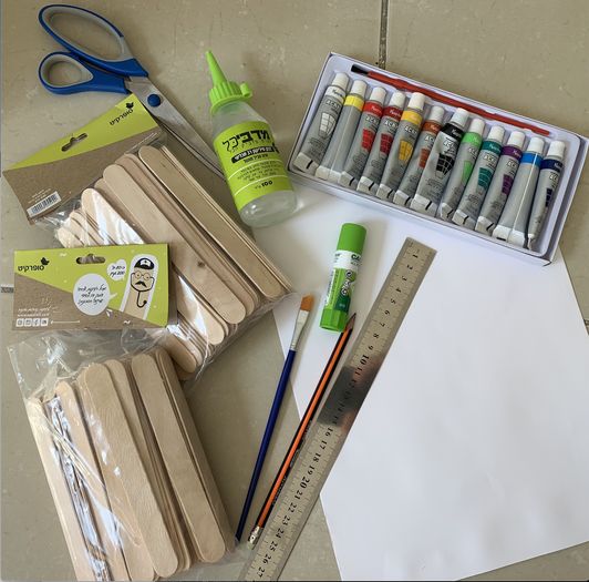 用冰淇淋棒制作环保笔筒的创意教程-第2张图片-趣作屋