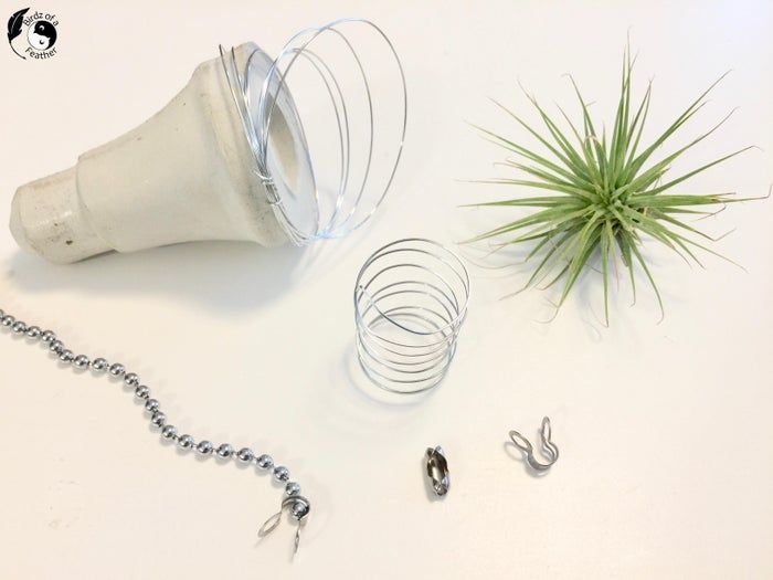 用废弃塑料制作创意水泥灯泡花盆-第18张图片-趣作屋