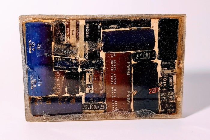 用废旧电子设备制作厨房装饰瓷砖的环保教程-第14张图片-趣作屋