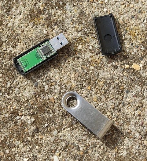 将U盘改造成迷你巧克力钥匙扣教程-第4张图片-趣作屋 将U盘改造成迷你巧克力钥匙扣教程-第4张图片-趣作屋